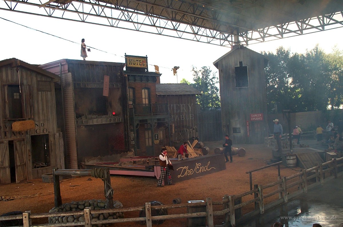 761 - Universal - The Wild, Wild, Wild West Stuntshow