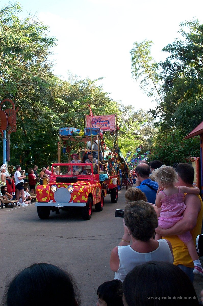 914 - Animal Kingdom - Jungle Parade