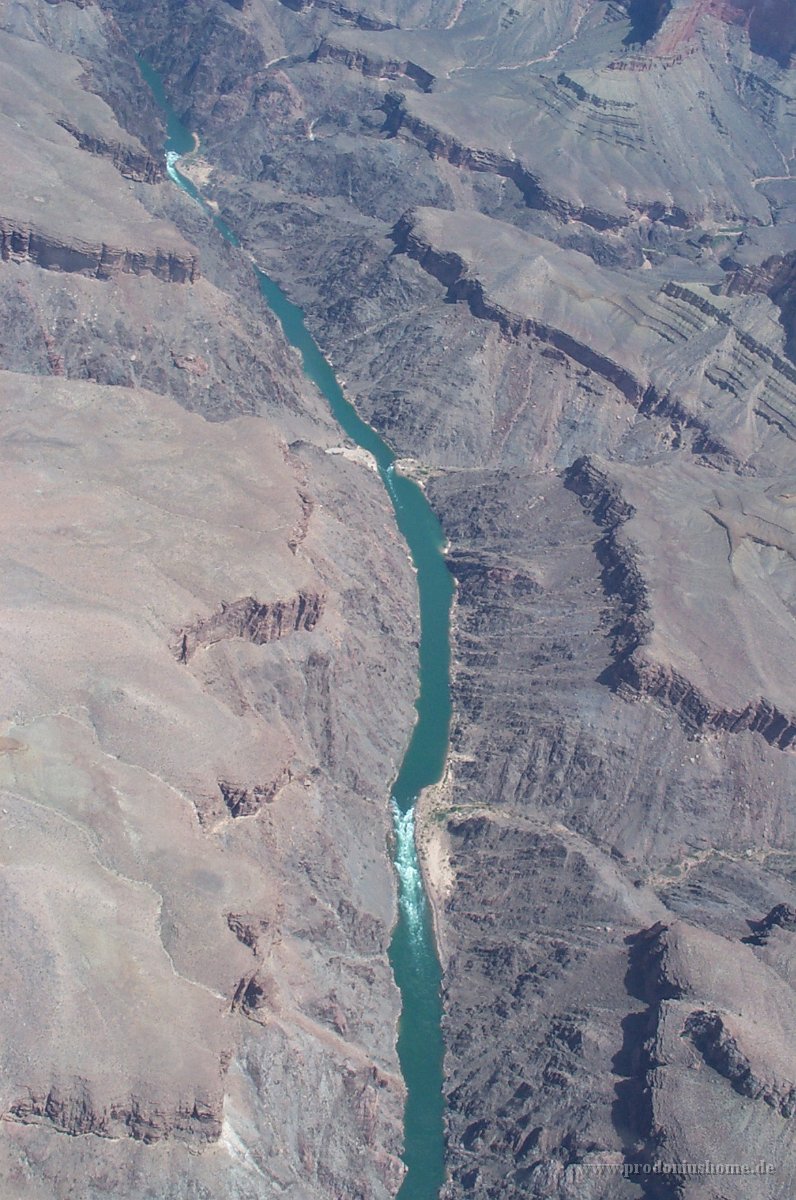 1323 - Grand Canyon - Hubschrauberflug - Colorado River