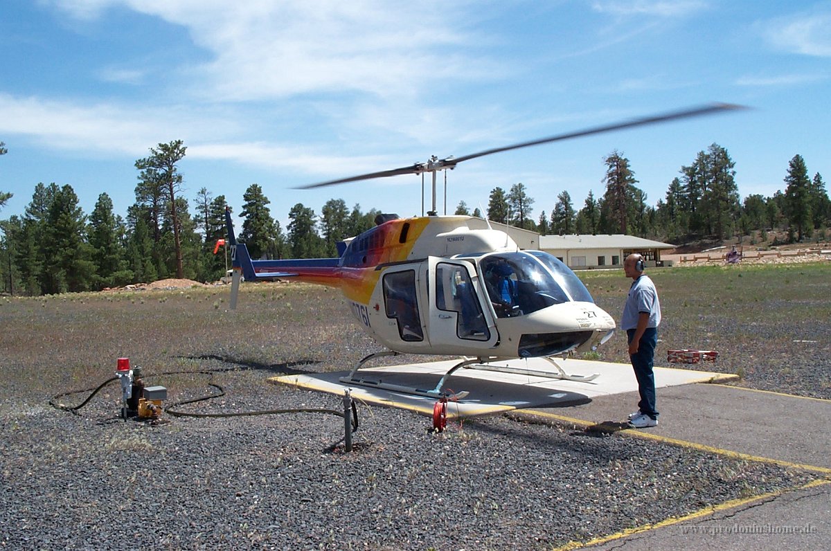 1328 - Grand Canyon - Hubschrauber vom Rundflug