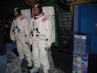 687 - New York - Madame Tussauds - Neil Armstrong - Buzz Aldrin