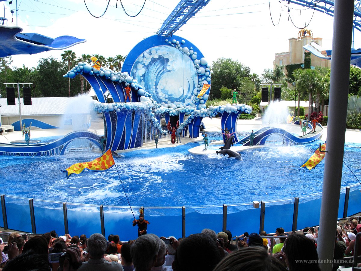 IMG 0740 - Seaworld - Whale & Dolphin Theater - Blue Horizons