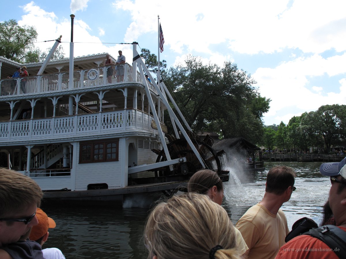 IMG 0872 - Disney Magic Kingdom - Liberty Square Riverboat