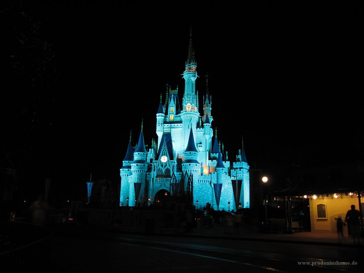 IMG 0980 - Disney Magic Kingdom - Cinderellas Castle