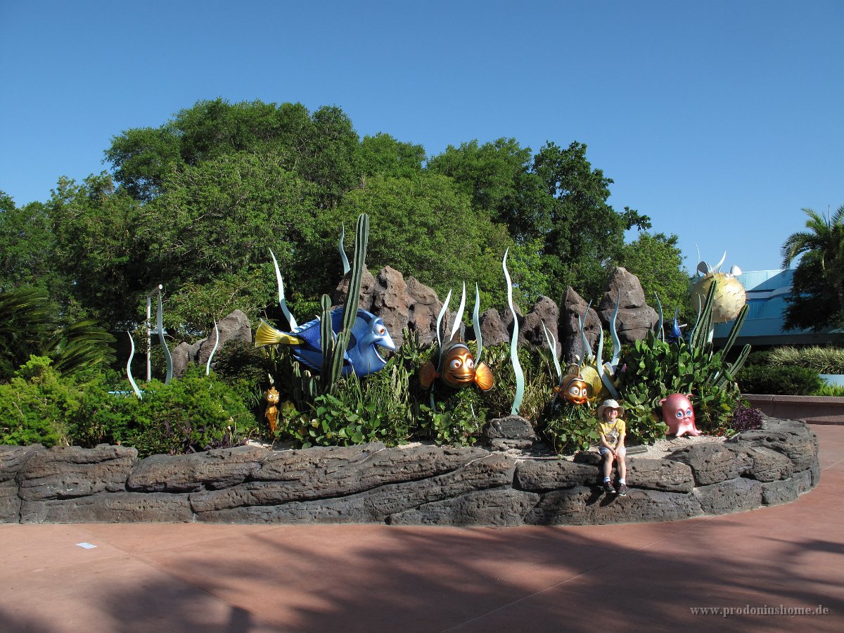 IMG 1104 - Disney Epcot - The Seas with Nemo and Friends