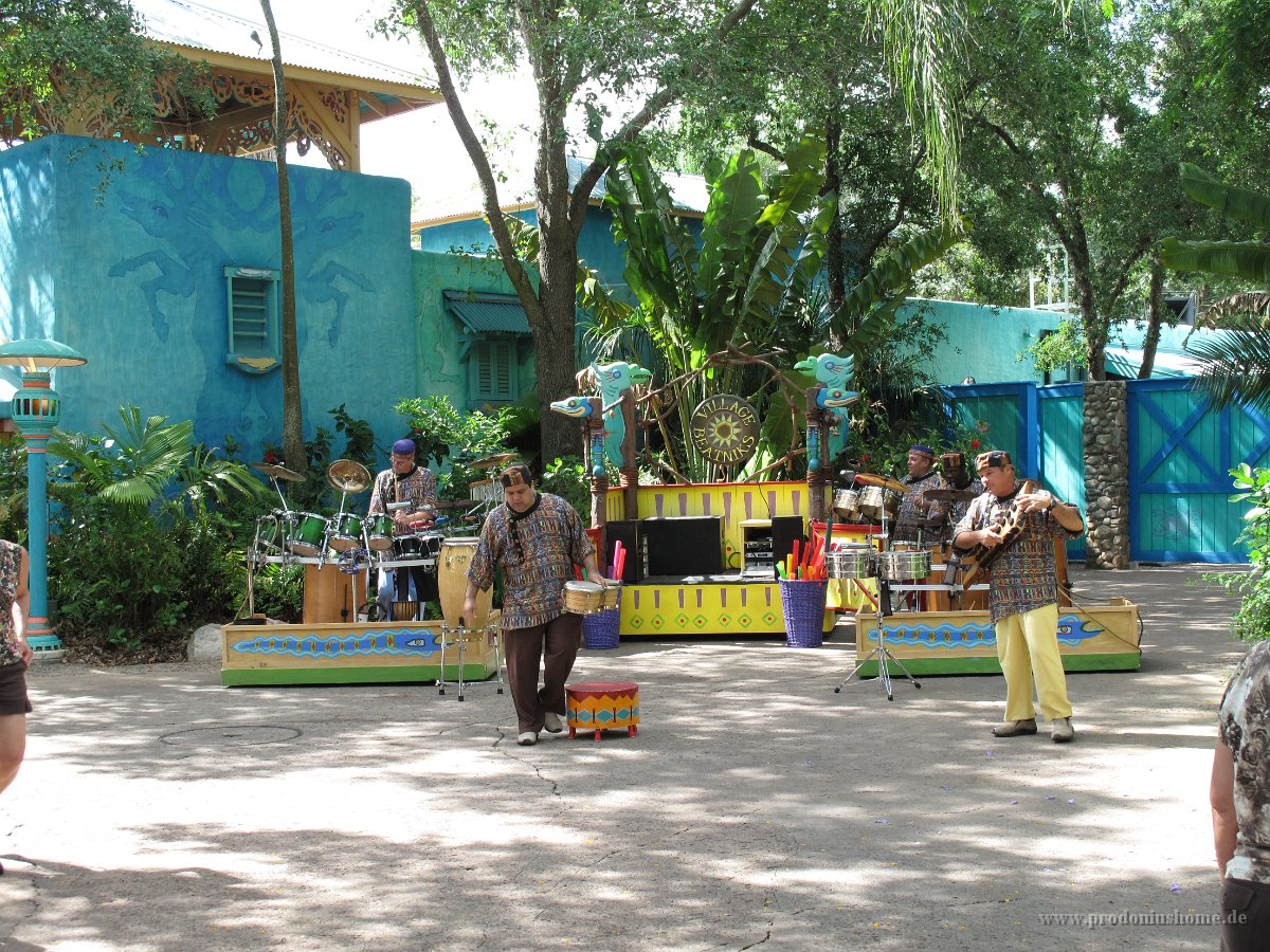 IMG 1173 - Disney Animal Kingdom - Village Beatniks