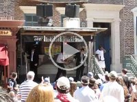 IMG_0308 - Universal Studios - Blues Brothers Show 3.MP4