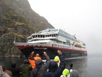 IMG_6728 - Einfahrt der Trollfjord in den Trollfjord.JPG