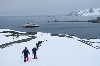 135 G5X IMG 1874 - Half Moon Island - Snowshoing