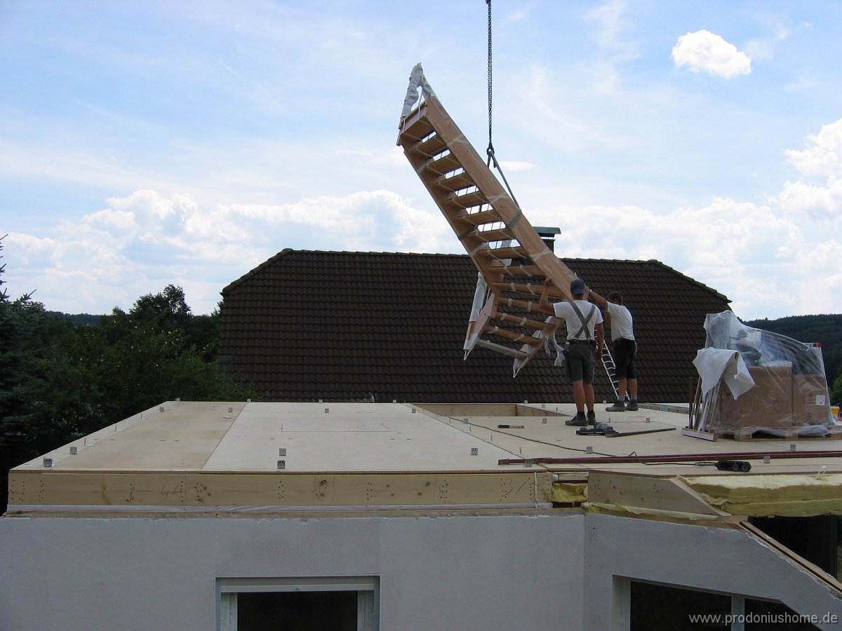 892 - 13.07.2005 - Treppe im Anflug